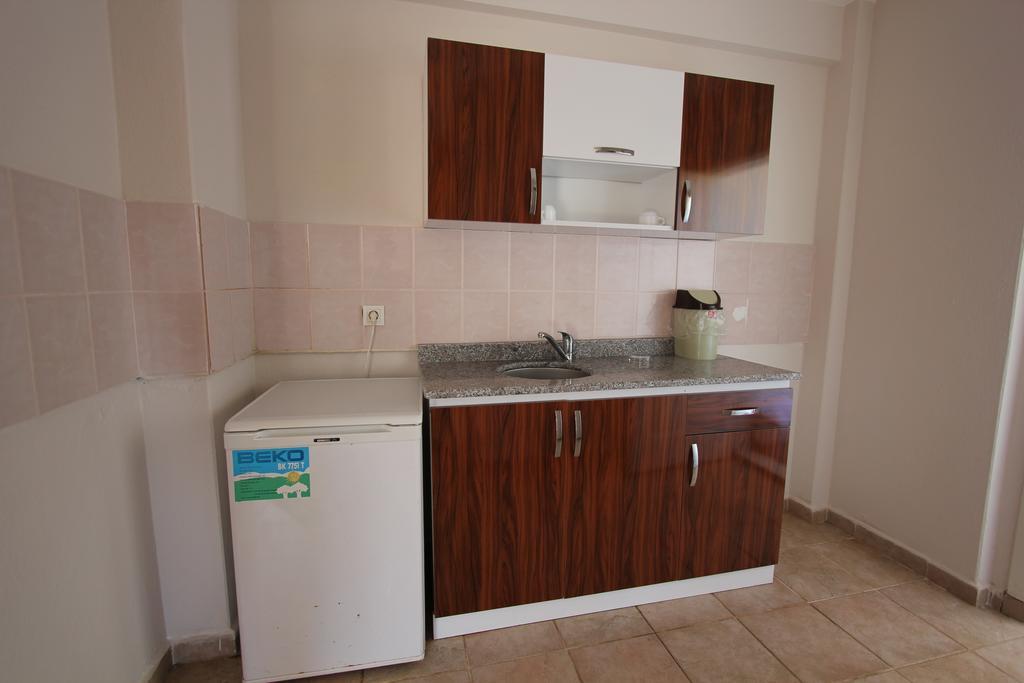 Almila Side Suite Hotel Room photo