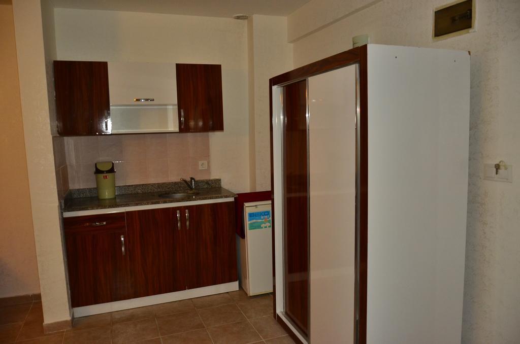 Almila Side Suite Hotel Room photo